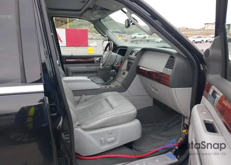 2004 Lincoln Navigator из США, поврежденный, VIN 5LMFU27R74LJ12340